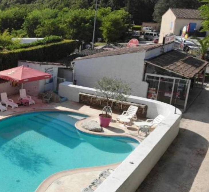 info Camping Casque Roi